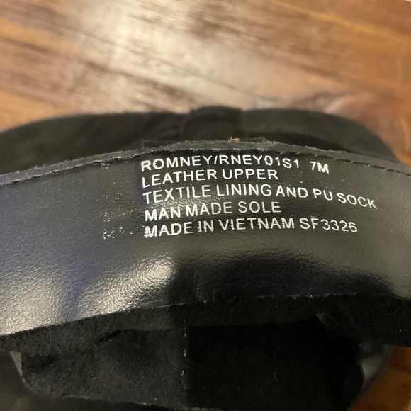 Steve Madden Romney Bootie Balck Suede size 7 - Picture 8 of 8